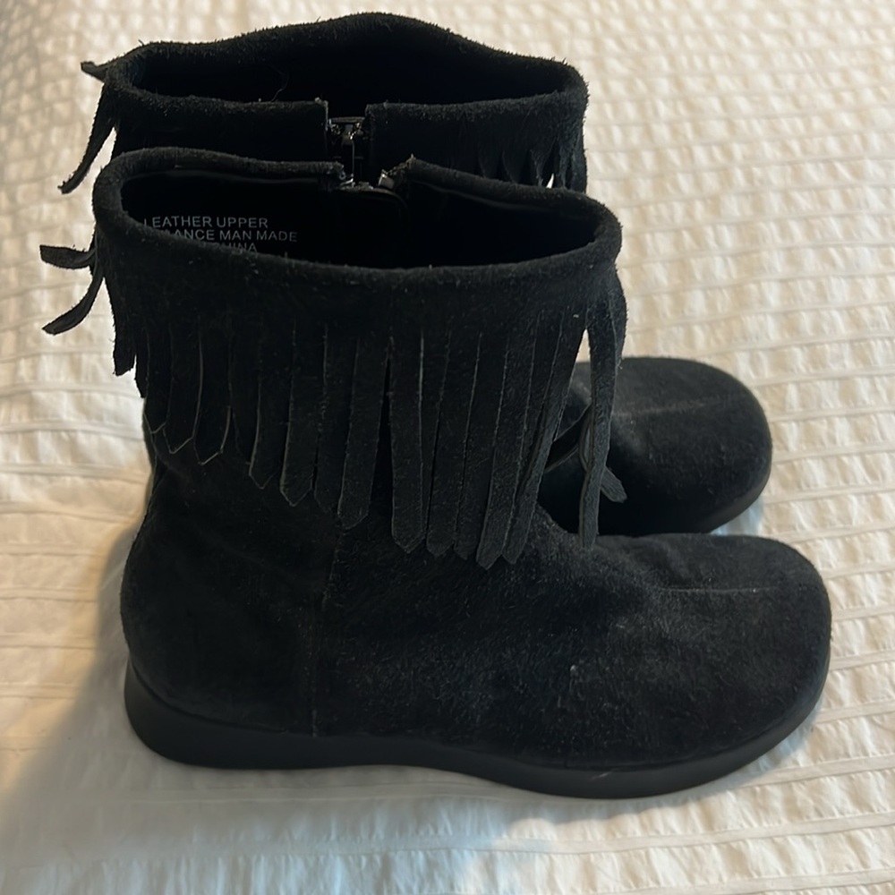 SUEDE FRINGED BOOTIE - Picture 2 of 8